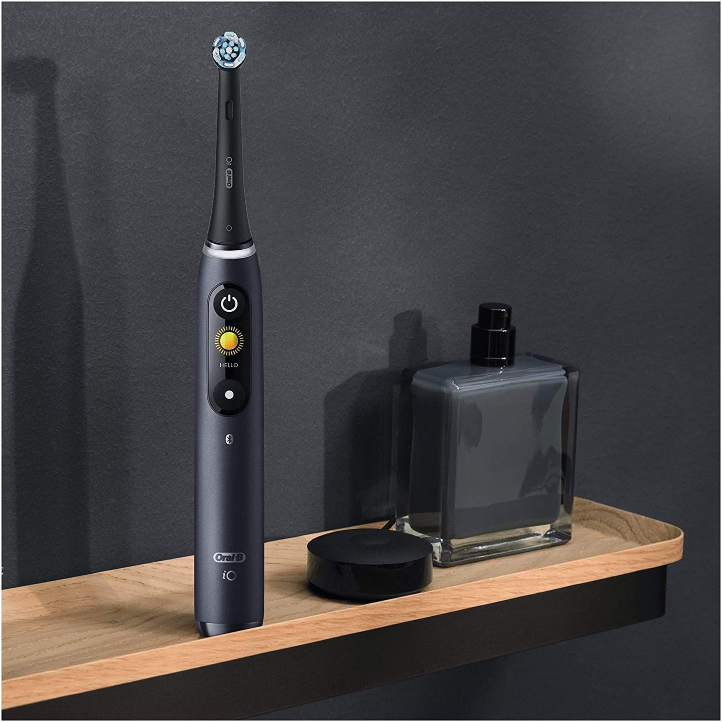 Oral B iO8 Ultimate Electric Toothbrush, 6 Smart Modes, Pressure Sensor, Interactive Display & AI Personalization, 3hr Quick Charge, 2 Year Warranty by Oral-B, IPX7, Travel case & refill holder